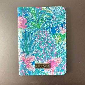 Lilly Pulitzer passport holder